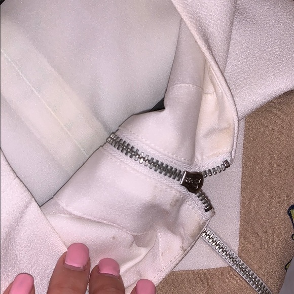 BCBG dress in size 02 - Picture 7 of 10